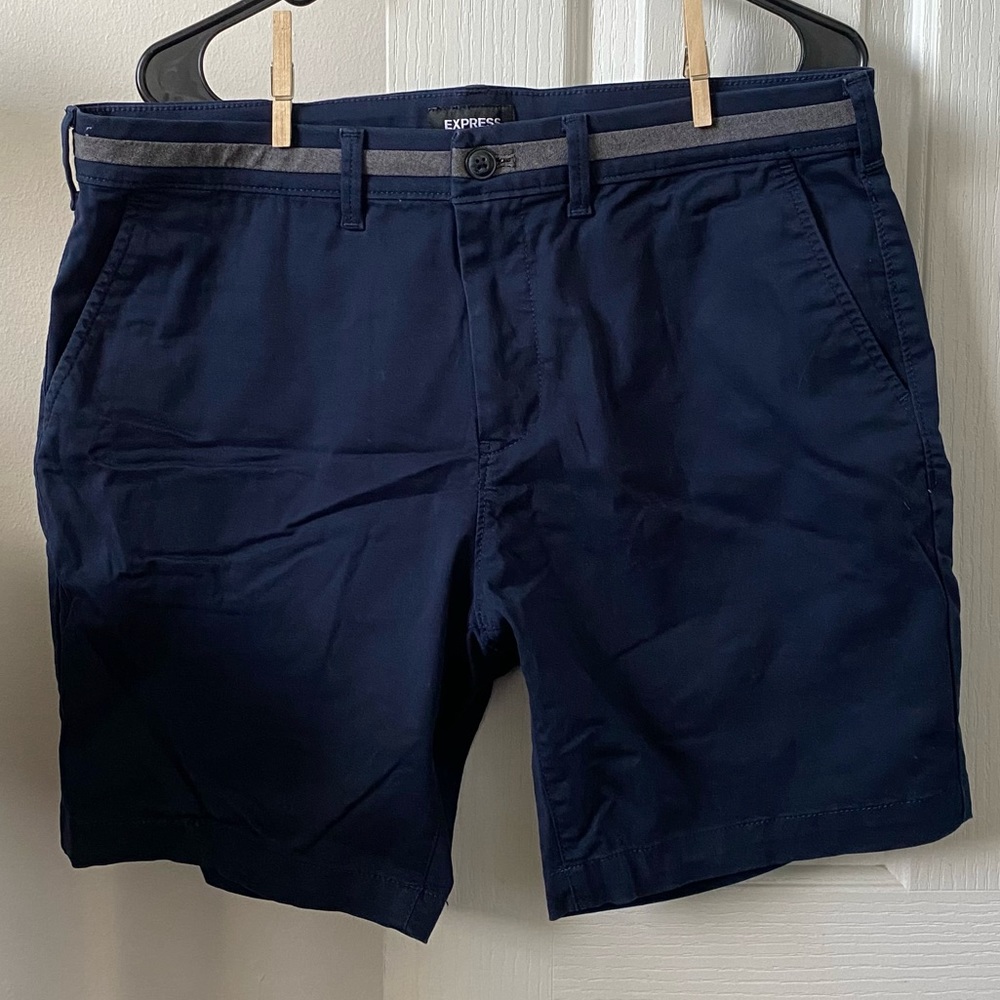 Express mens navy dress shorts size 33
